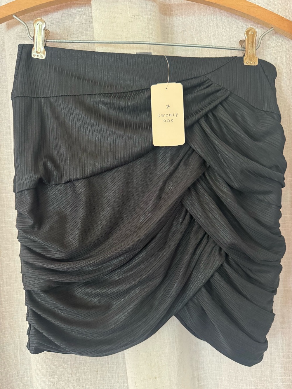 Ruched Plissé Black Mini Skirt - XS